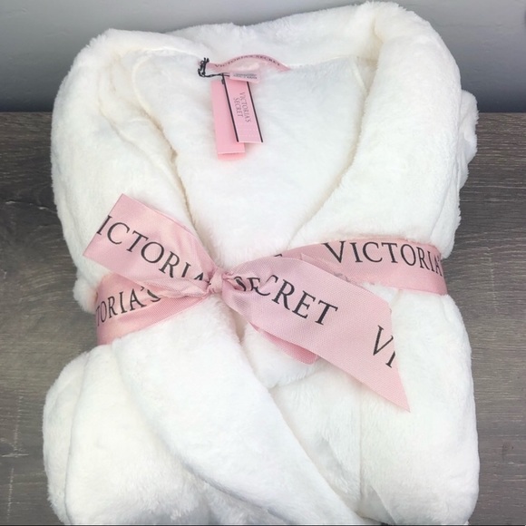 PINK Victoria's Secret Other - NEW Victoria’s Secret Robe